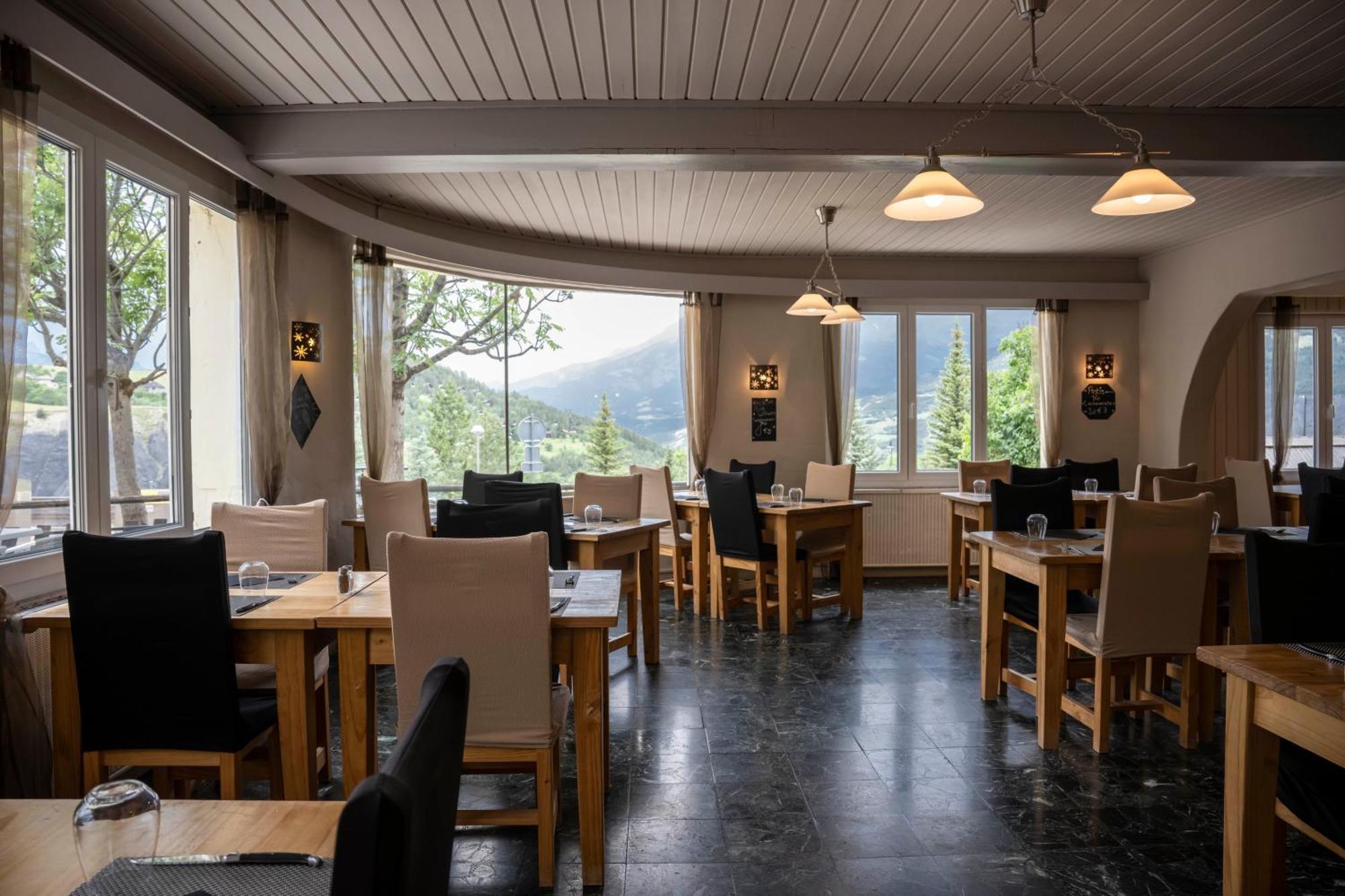 Hotel Les Flocons Le Sauze Ngoại thất bức ảnh