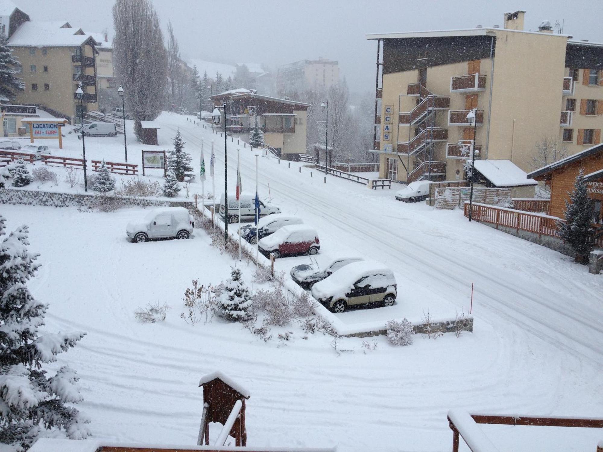 Hotel Les Flocons Le Sauze Ngoại thất bức ảnh